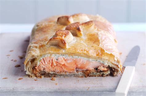 Salmon en croute Cette délicieuse recette de saumon en croute est un