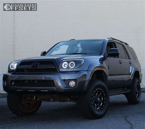 2007 Toyota 4runner With 16x8 20 Fuel Boost And 265 70r16 General Grabber At2 And Suspension