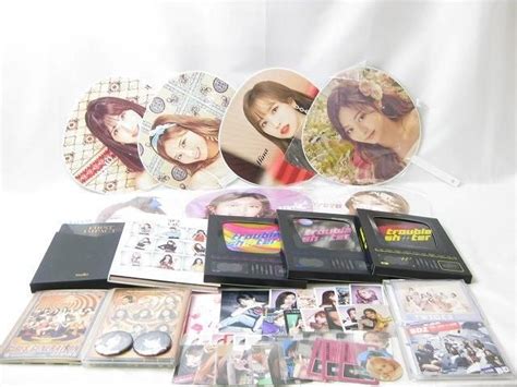 【やや傷や汚れあり】【同梱可】中古品 韓流 Twice Kepler 少女時代 他 First Impact Cd トレカ32枚 うちわ 等