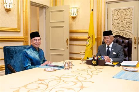 Agong Terima Menghadap Pm Untuk Mesyuarat Pra Kabinet Terakhir Sebelum