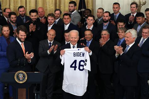 Mark Walter Net Worth - Wiki, Age, Weight and Height, Relationships