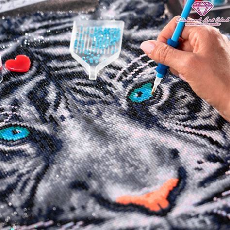 Diamond Painting & Diamond Art | Official Diamond Art Club®