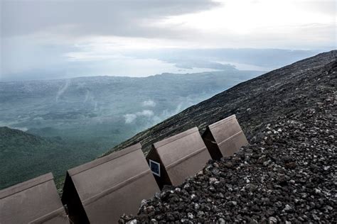 Premium Photo | Nyiragongo volcano, nord kivu, drc