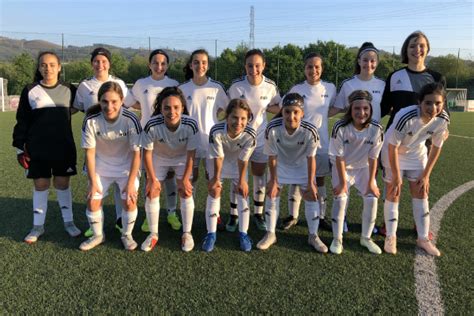 Seleção Distrital Feminina Sub 14 preparada para o Torneio