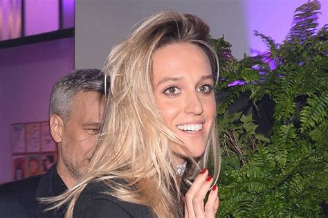 Aleksandra Ebrowska Ci Gle Na Wakacjach Pokaza A Zdj Cie W Bikini Wp Gwiazdy