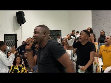 ELE CANTOU E OLHA O QUE ACONTECEU VEJA ATÉ O FINAL Sala de