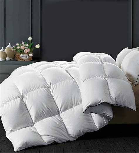 Hyvif Luxury White Down Comforter King Size All Down Fiber Duvet