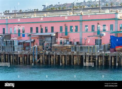 San Pedro Ca Usa June 2 2023 Old Pink Building On A Boat Dock In