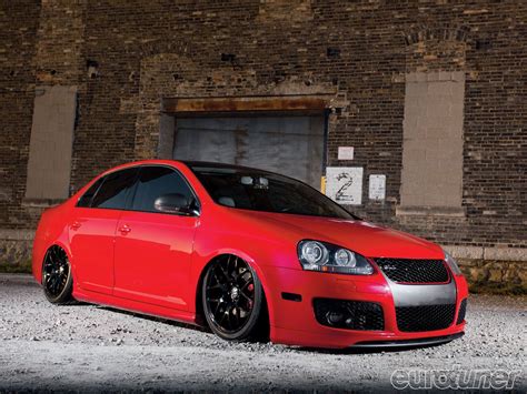 Volkswagen Jetta Vermelho Socado