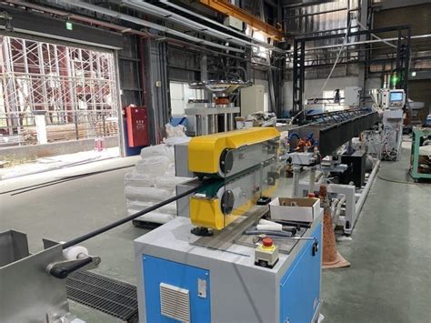 Ligne de machines d extrusion de tuyaux renforcés en pvc ems 75