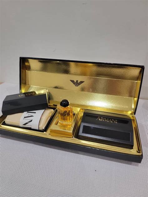 Armani Perfume Gift Set parfum and 2 Perfume Soap 100 Gx2. Luxury ...