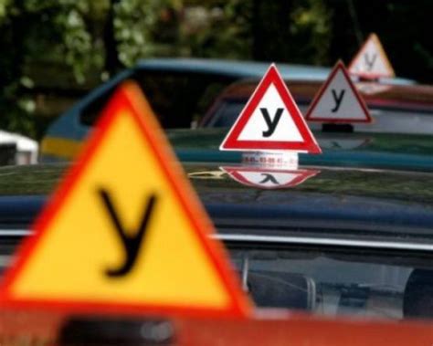 Літери "У" не буде: від сьогодні змінено маркування навчальних авто ...