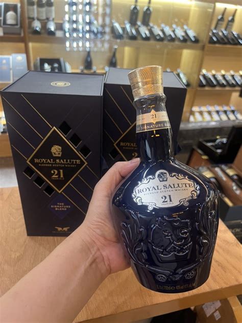 RƯỢU CHIVAS 21 ROYAL SALUTE – Hải Dương Nhất Vang