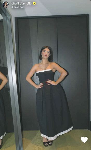 Charli Damelio Charli DAmelio Charlidamelio Charliesdamelio Nude OnlyFans Page The