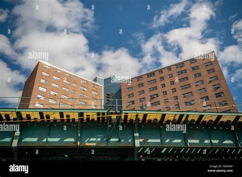 Nycha manhattanville houses hi-res stock photography and images - Alamy