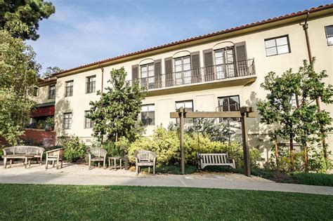 Residence Halls At Pomona College Pomona College In Claremont