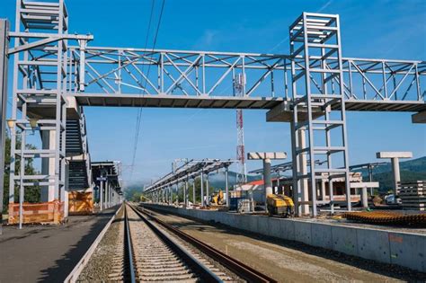 Trenurile nu vor circula timp de o săptămână pe cei 158 km dintre