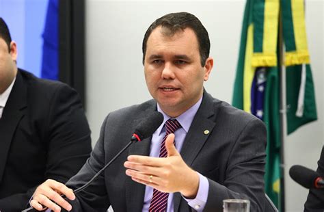 PEC do TCM veja os deputados cearenses que assinaram para o início da