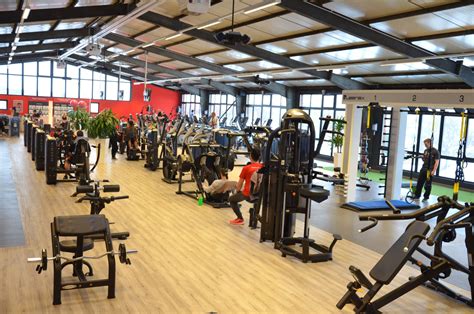 Clever Fit Fitnessstudio Nast Tten Dein Fitnessstudio In Nast Tten