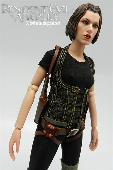 Toyhaven Review Hot Toys Resident Evil Afterlife Alice Collectible Figure