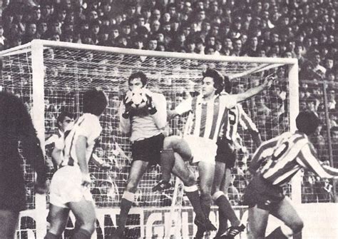 Rsf Classicpics On Twitter Peio Uralde Ante El Atl Tico De Madrid En