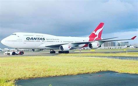 Sydney Bound Qantas Flight Issues Mayday Alert After Mid Air Engine