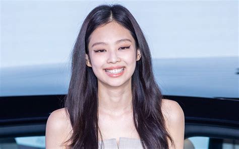 Jennie BLACKPINK Kagumi Mobil Porsche Hasil Desain Sendiri Yang Super Keren