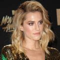 Allison Williams Dazzles In Sequins And Giuseppe Zanotti Sharon