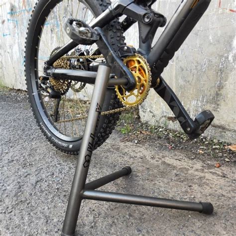 Jual READY Paddock Hollowtech 2 Volmarx Standar Tengah Sepeda Pedok