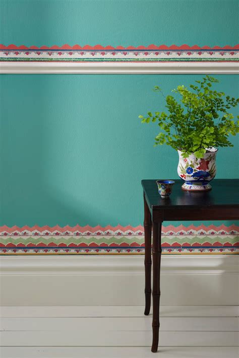 Wallpaper Borders Are Making a Comeback - Wallpaper Border Ideas