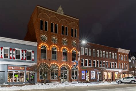 Shopping And A Winter Walk In Pella Iowa Iowa Road Trip