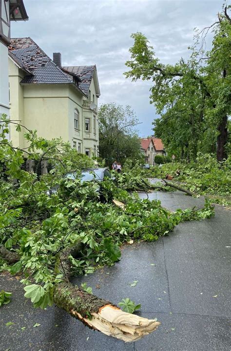 Unwetter Trifft Nordrhein Westfalen Bis Zu Verletzte