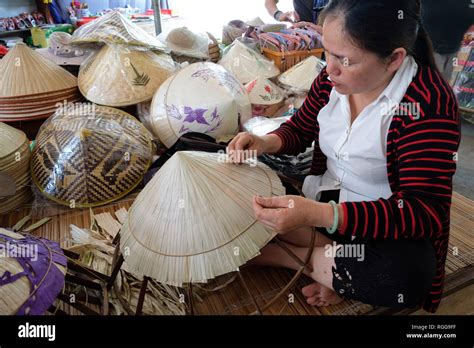 Artisan Making A Traditional Vietnamese Non La Conical Hat Stock Photo