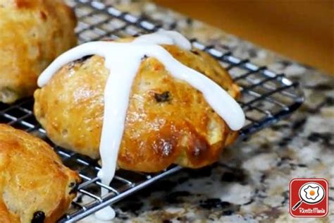 Ricetta Hot Cross Buns RicetteMania