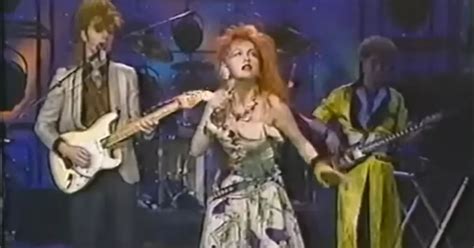 CYNDI LAUPER - TIME AFTER TIME