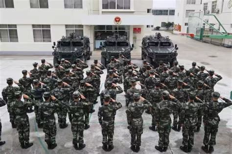 图说∣永远做党和人民的忠诚卫士！武警上海总队组织武警部队徽启用仪式