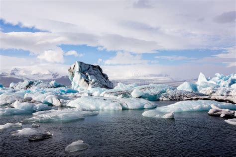 As Geleiras De Isl Ndia Na Lagoa Famosa Da Geleira Imagem Fria Bonita