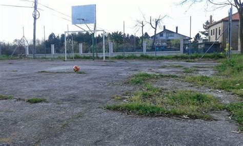 Cancha Terceiromundista En Paderne De Allariz