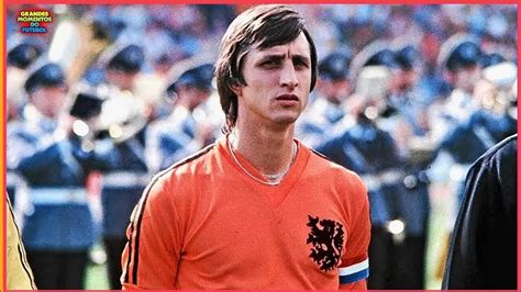 Jogadas GENIAIS de JOHAN CRUYFF Craque do CARROSSEL HOLANDÊS