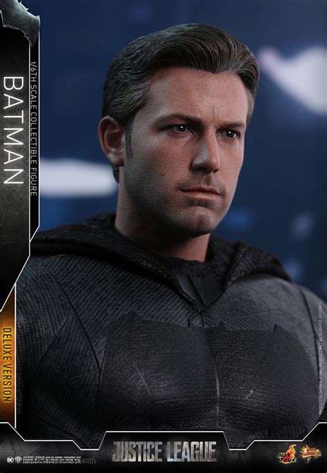 Idle Hands Hot Toys Justice League Batman Deluxe Figure