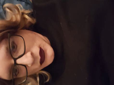 Michelle Got A New Dress And Applies Makeup Too Nude Pics XHamster