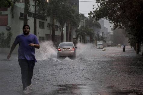 Chuvas Causam Desabamentos E Enchentes Na Grande S O Paulo Gest O De