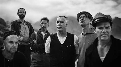 В Сети появилась демо запись песни Rammstein Pussy На английском языке
