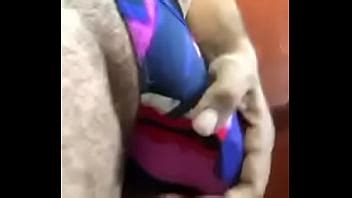 Sobándome el bulto XVIDEOS