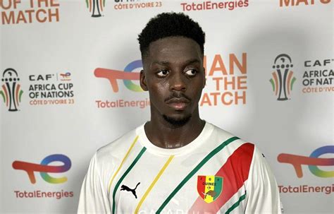 Can Mohamed Bayo Le H Ros Du Match Cameroun Guin E L Attaquant