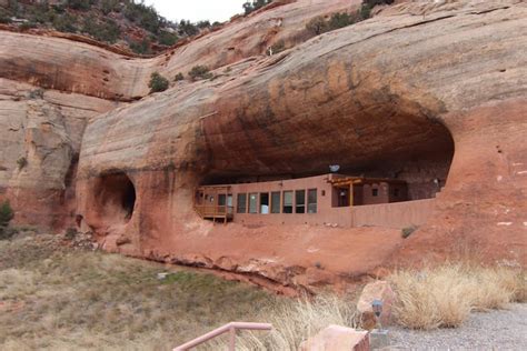 Cliff Haven Home Is A Getaway Built Directly Into The Red Rock Of Utah