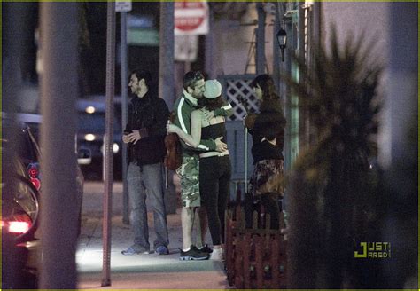 Photo: gerard butler kissing violinist 11 | Photo 2411357 | Just Jared ...