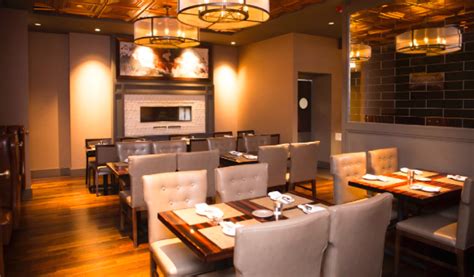 Roanoke - Chicago private dining, rehearsal dinners & banquet halls ...