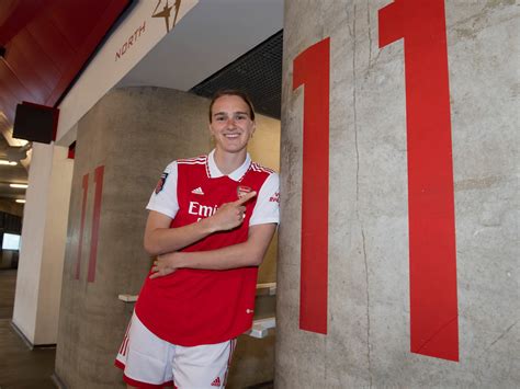 Vivianne Miedema extends with Arsenal - Footbalada