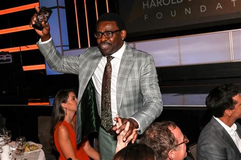 Michael Irvin Pulled From Super Bowl After Womans Complaint